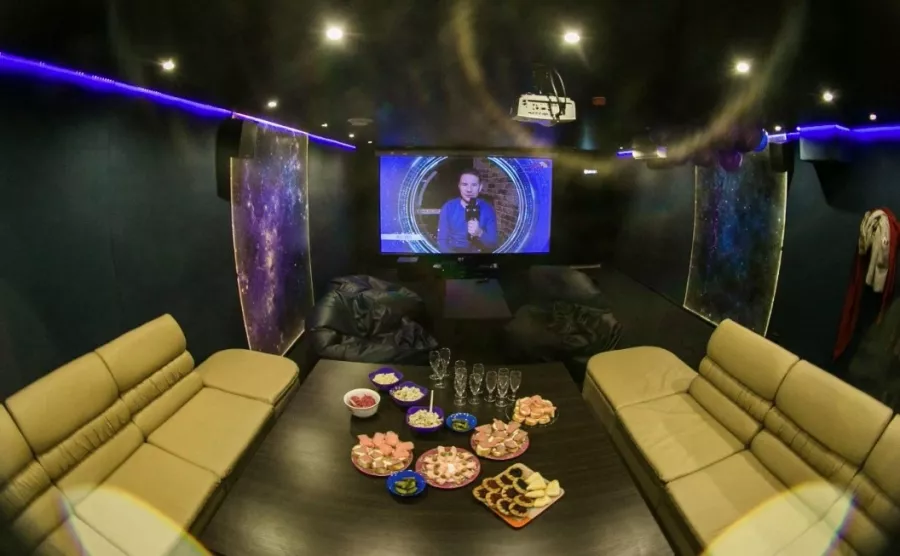 Кино-кафе Lounge room в Архангельске: Караоке, Кино, Покушать, Вкусно,