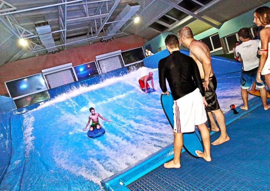 Аквапарк Юна Aqua Life в Москве: Аквапарк, Легкий пар, Джакузи, Хамам, Сауна,