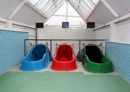 Аквапарк "Юна Aqua Life".