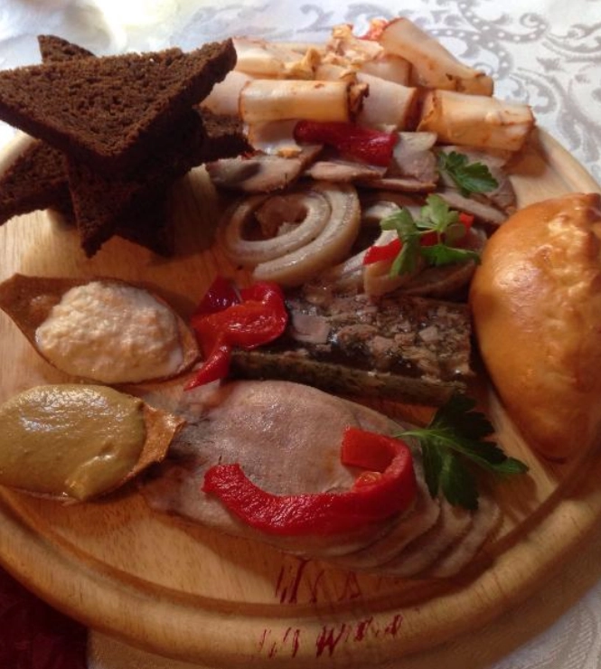 Ресторан Пяткин в Нижнем Новгороде: русская кухня, вкусно, европейская кухня, семейный ужин, нижний новгород, Детское меню, VIP - зал, развлекательная программа, Живая музыка,