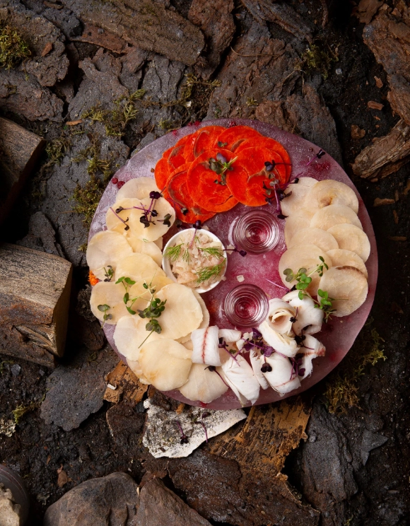 Ресторан таёжной кухни Экспедиция в Нижнем Новгороде: северная кухня, семейный ужин, вкусно, нижний новгород, развлекательная программа, барды, творческие вечера, Панорамный вид, Детское меню,