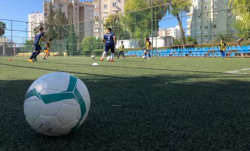 Спортивная школа Fenerbahçe Futbol Okulu Muratpaşa в Анталии