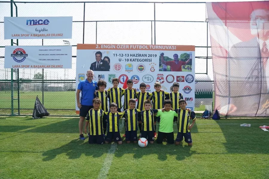 Спортивная школа Fenerbahçe Futbol Okulu Muratpaşa в Анталии: Спортивная школа, Футбол, Развиваться, Для детей,