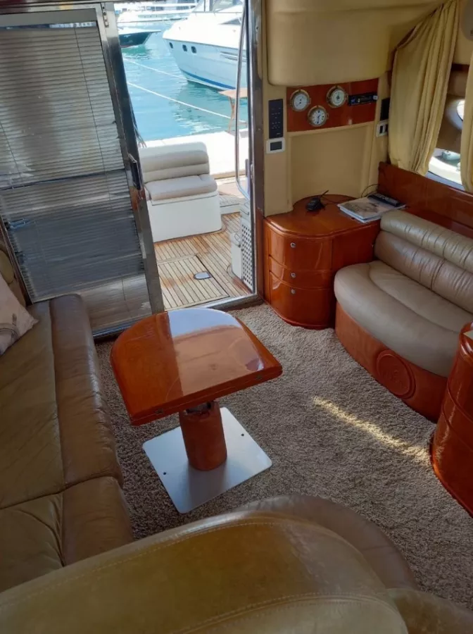 Аренда Яхты Azimut 39 в Сочи: Яхта, Прогулки на Яхте, Аренда Яхты, Корпоратив, Морской круиз,