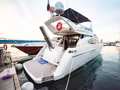 Аренда Яхты "Azimut 52".