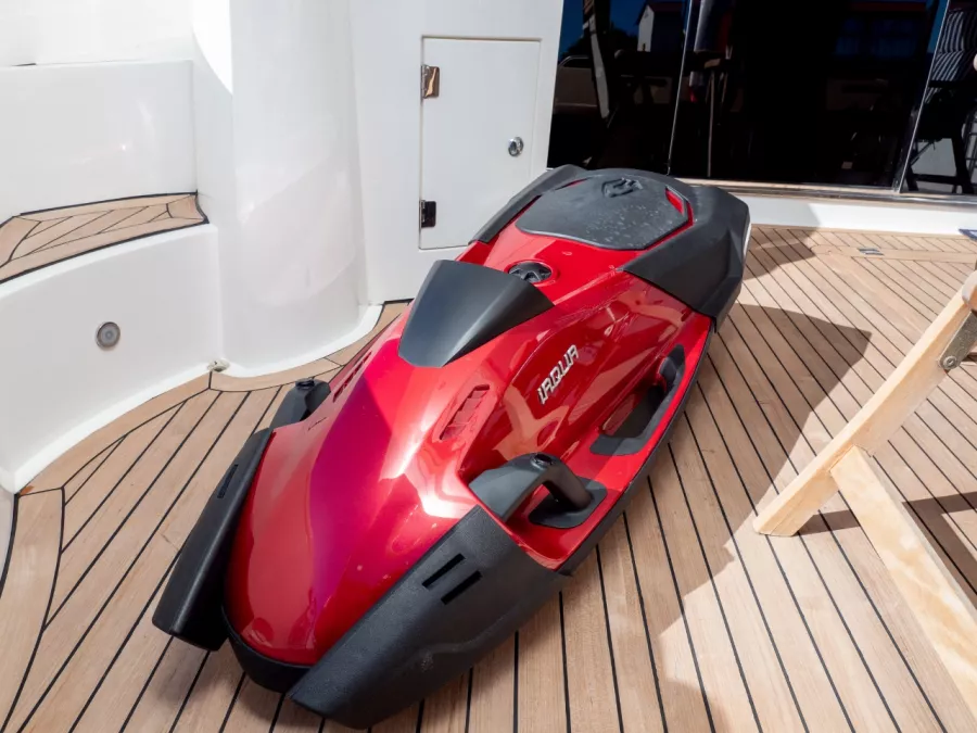 Аренда Яхты Sunseeker 66 Manhattan в Сочи: Аренда Яхты, Прогулки на Яхте, Свадьба на Яхте, Корпоратив, Рыбалка на Яхте, Яхта для фотосессии,