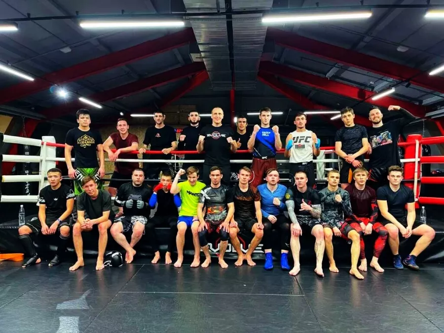 Спортивный клуб Evolve Gym в Москве: Спортивный клуб, Секция бокса, Секция карате, Плавание, Спортивная гимнастика, Кроссфит, Фитнес-клуб,