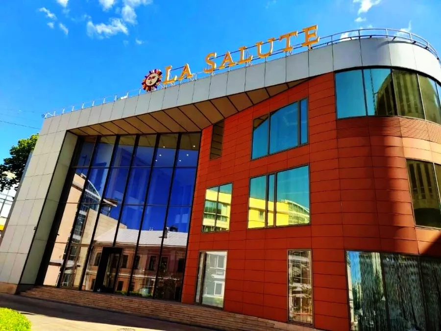 Фитнес клуб La Salute Таганка в Москве: Спортивный клуб, Тренажерный зал, Бассейн, Фитнес-клуб, Спортивный зал,