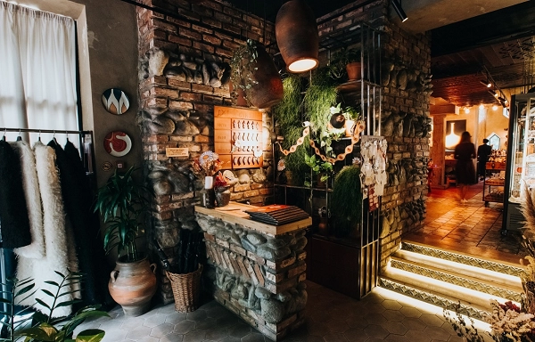 Ресторан грузинской кухни Джани Ресторани в Нижнем Новгороде: Центр, Грузинская кухня, Развлечение, Хинкали, Шашлык, Детское меню, Еда, Ресторан,