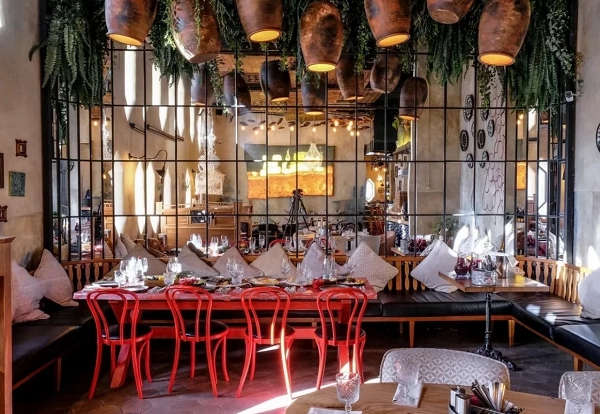 Ресторан грузинской кухни Джани Ресторани в Нижнем Новгороде: Центр, Грузинская кухня, Развлечение, Хинкали, Шашлык, Детское меню, Еда, Ресторан,