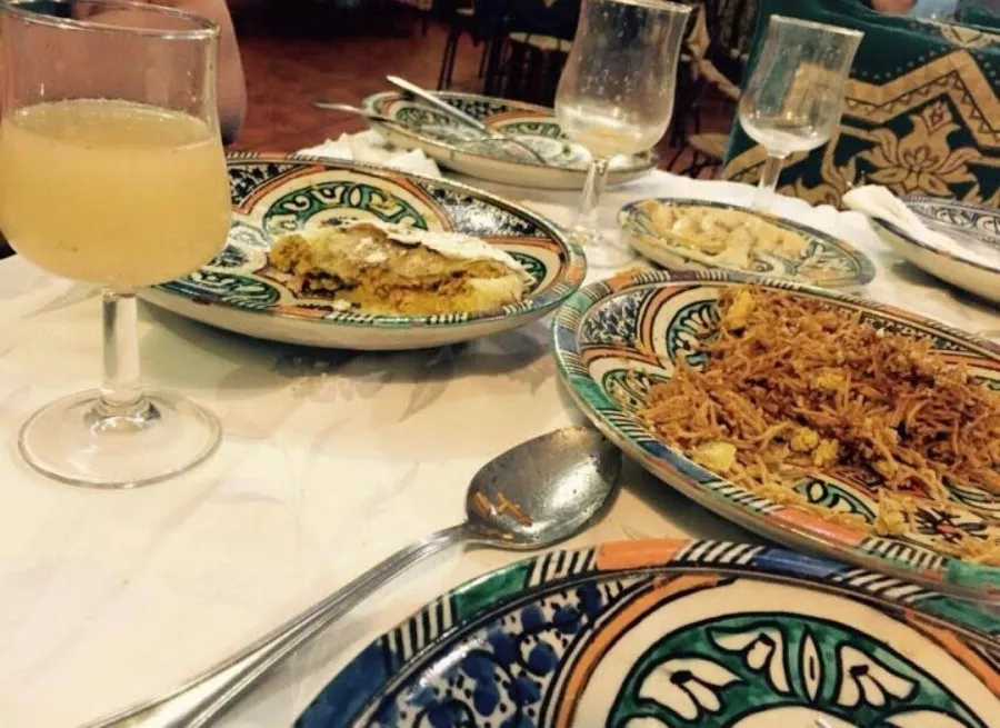 Ресторан Balansiya restaurante árabe, halal, marroquí, andalusí в Валенсии: Напитки, Бар, Вкусно, Кафе, Ресторан, Бургеры, Алкоголь, Гриль, Еда,
