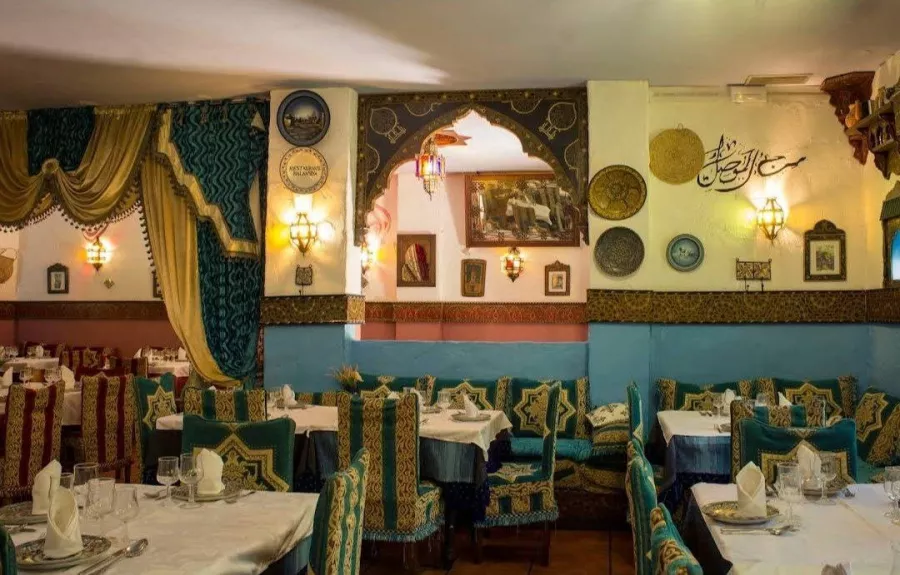 Ресторан Balansiya restaurante árabe, halal, marroquí, andalusí в Валенсии: Напитки, Бар, Вкусно, Кафе, Ресторан, Бургеры, Алкоголь, Гриль, Еда,