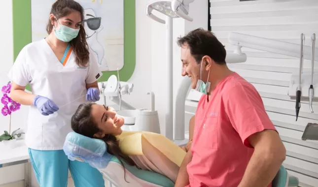 Стоматологическая клиника "DentAntalya (Oral & Dental Health Clinic)"