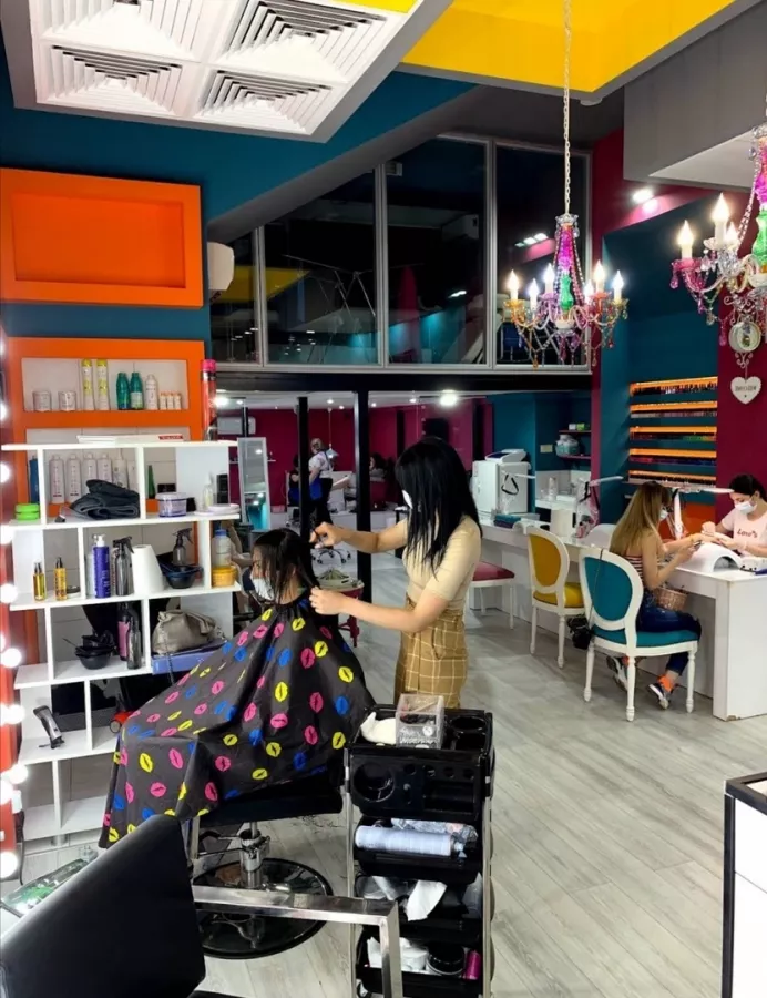 Салон красоты Nail Studio Woman's Secret (სილამაზის სალონი ფრჩხილის სტუდია ქალის საიდუმლო) в Тбилиси: Салон красоты, Бьюти, Наращивание Ногтей, Маникюр, Педикюр, Наращивание Ресниц, Окрашивание Волос,