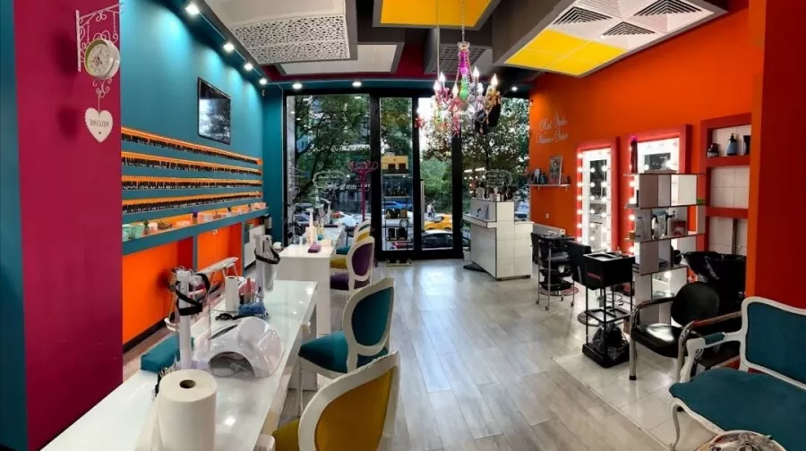 Салон красоты Nail Studio Woman's Secret (სილამაზის სალონი ფრჩხილის სტუდია ქალის საიდუმლო) в Тбилиси: Салон красоты, Бьюти, Наращивание Ногтей, Маникюр, Педикюр, Наращивание Ресниц, Окрашивание Волос,