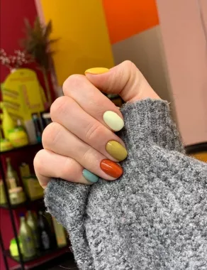 Салон красоты "Nail Studio Woman's Secret" (სილამაზის სალონი "ფრჩხილის სტუდია ქალის საიდუმლო")