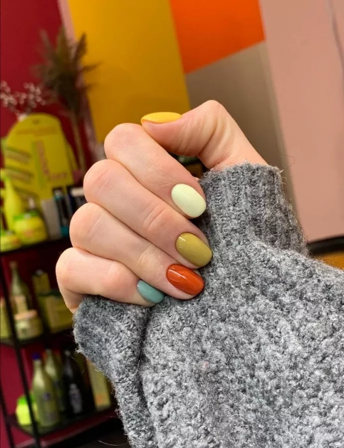 Салон красоты Nail Studio Woman's Secret (სილამაზის სალონი ფრჩხილის სტუდია ქალის საიდუმლო) в Тбилиси: Салон красоты, Бьюти, Наращивание Ногтей, Маникюр, Педикюр, Наращивание Ресниц, Окрашивание Волос,