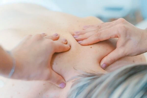 Салон красоты Estetica Cruciani Milano в Милане: Чистка, Лечение, Лимфодренаж, Массаж, Красота,