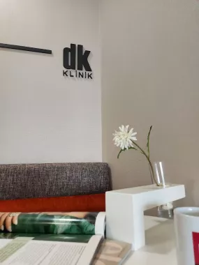 Дерматолог "DK Klinik (Dermatology and Hair Transplant Antalya)"