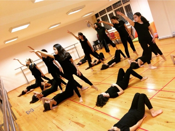 Школа танцев Mavidans Ballet and Dance Center в Стамбуле: Школа , Танцы, Хореография ,