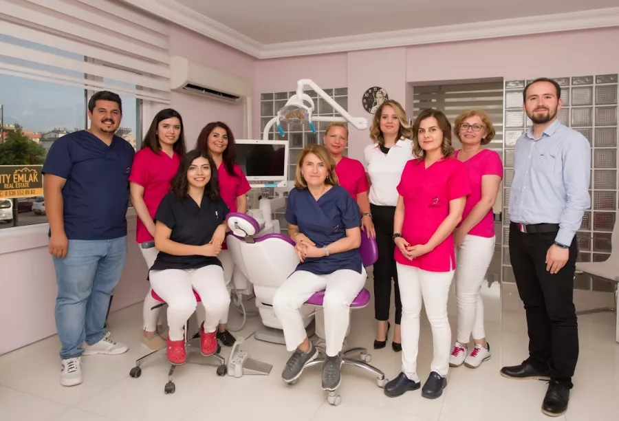 Стоматологическая клиника Özel Hurma Ağız ve Diş Sağlığı Polikliniği в Анталии: Стоматологическая клиника, Стоматология, Зубы, Лечение зубов,