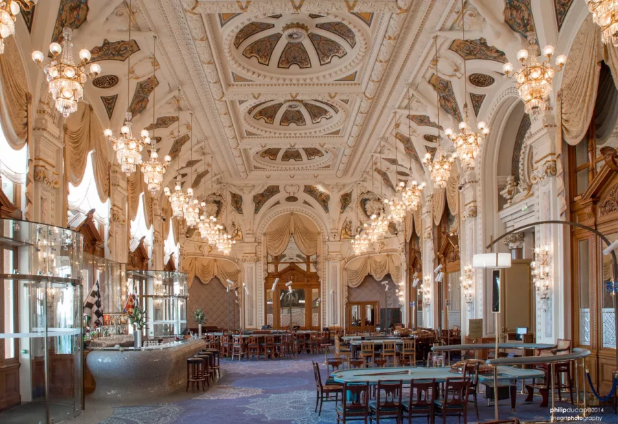 Казино Café de Paris в Монте-Карло: Блек Джек, Покер, Рулетка, Казино, Игровые автоматы, VIP-Зона,