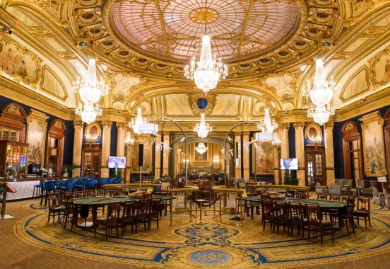 Казино "Café de Paris".
