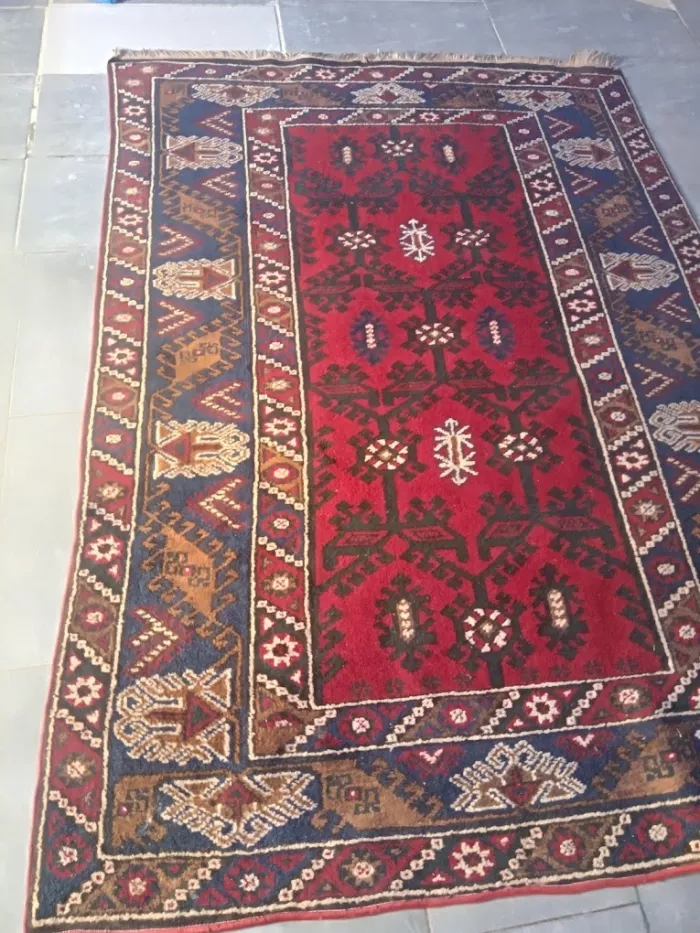 Чистка ковров "Başkan Halı Ve Koltuk Yıkama"