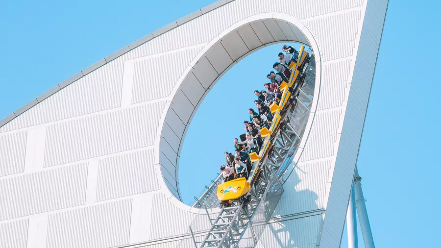 Парк аттракционов - TOKYO DOME CITY в Токио: Аттракционы, Развлечения, Парк, Рестораны, Колесо обозрения,