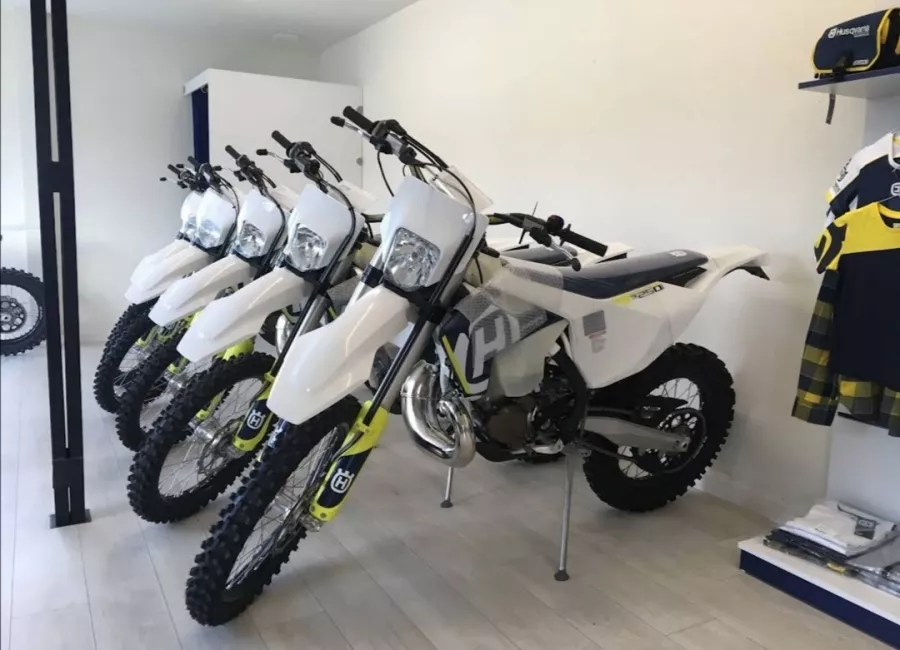 Продажа мотоциклов Husky Park (მოტოციკლების გაყიდვა Husky Park) в Тбилиси: Продажа Мотоциклов, Мототехника, Мотошкола, Ремонт Мотоциклов,