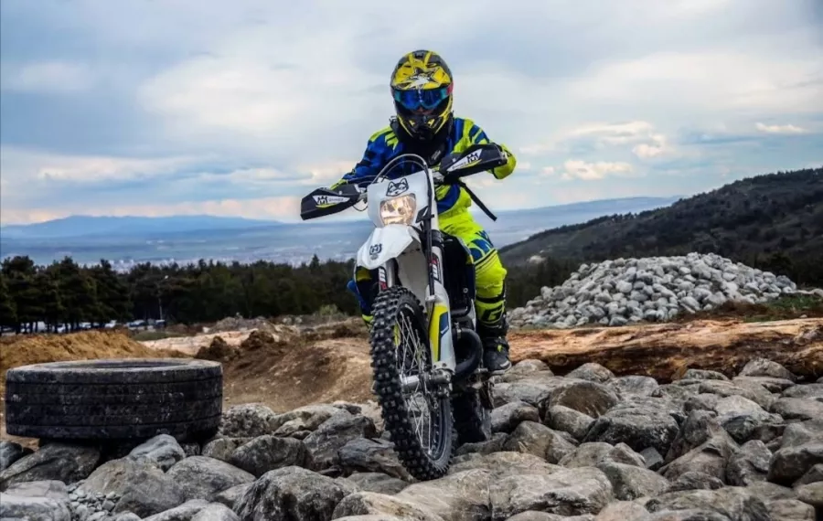 Продажа мотоциклов Husky Park (მოტოციკლების გაყიდვა Husky Park) в Тбилиси: Продажа Мотоциклов, Мототехника, Мотошкола, Ремонт Мотоциклов,