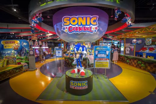 Игровой зал - Tokyo Joypolis от SEGA в Токио