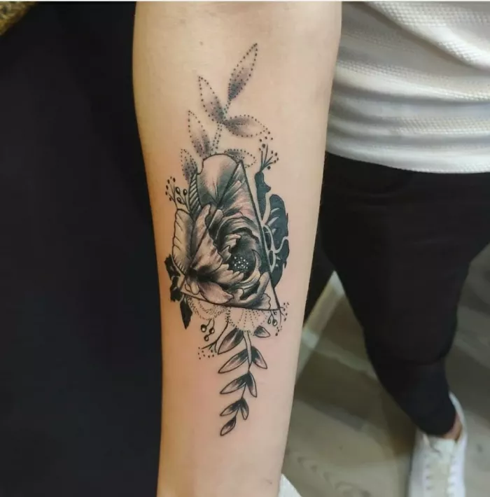 Тату-салон "royal tattoo studio"