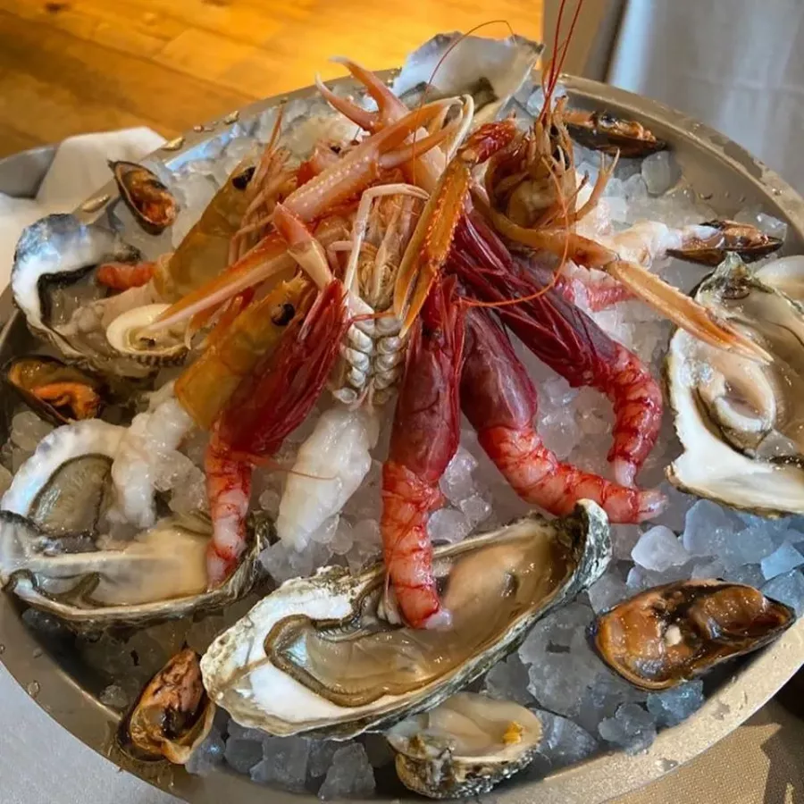 РесторанRistorante Terraferma в Милане: Рыбный ресторан , Свежая рыба , Сырая рыба , Подлинная еда , Фирменные блюда , Современный ресторан ,