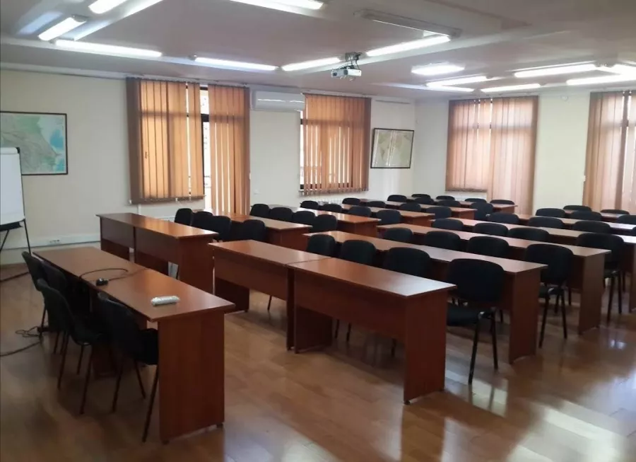 Научно-исследовательская организация Rondeli Foundation, Georgian Foundation for Strategic and International Studies (კვლევითი ორგანიზაცია რონდელის ფონდი, საქართველოს სტრატეგიული და საერთაშორისო კვლევების ფონდი) в Тбилиси: Международные Исследования, Общение, Региональное Сотрудничество, Общественное Информирование, Демократия,