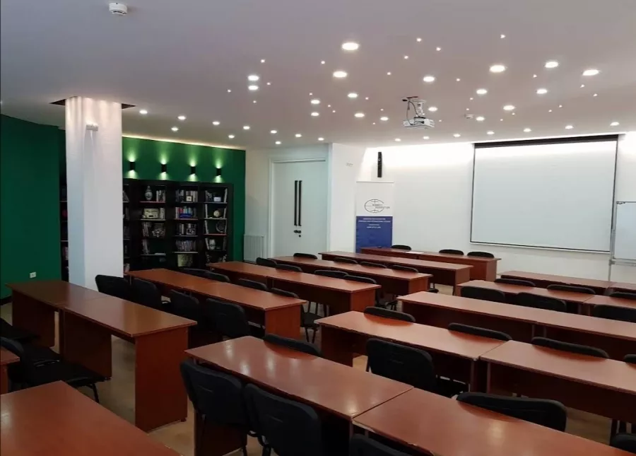 Научно-исследовательская организация Rondeli Foundation, Georgian Foundation for Strategic and International Studies (კვლევითი ორგანიზაცია რონდელის ფონდი, საქართველოს სტრატეგიული და საერთაშორისო კვლევების ფონდი) в Тбилиси: Международные Исследования, Общение, Региональное Сотрудничество, Общественное Информирование, Демократия,