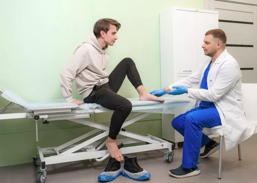 Многопрофильные медицинские центры Семейная Клиника в Архангельске: Следить за здоровьем, Профилактика, Медицина, Рентген,