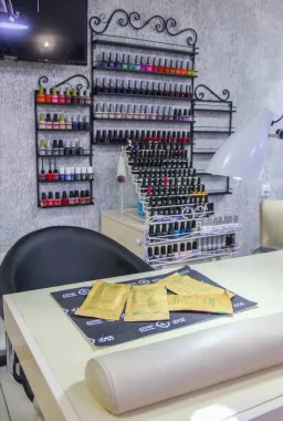 Салон красоты "Aditi Beauty Centre" (სილამაზის სალონი "ადითის სილამაზის ცენტრი")