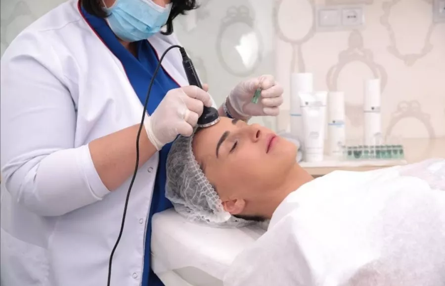Салон красоты Aditi Beauty Centre (სილამაზის სალონი ადითის სილამაზის ცენტრი) в Тбилиси: Салон красоты, Любить себя, Наращивание Ногтей, Маникюр, Педикюр, стиль,