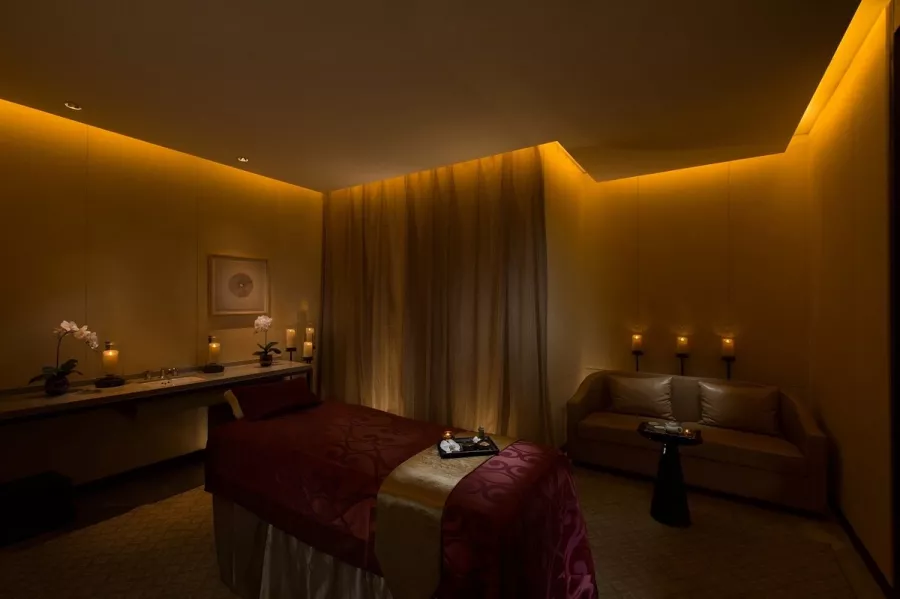 Спа Waldorf Asotoria Spa в Пекине: Массаж, Прогревание вулканическими камнями ,