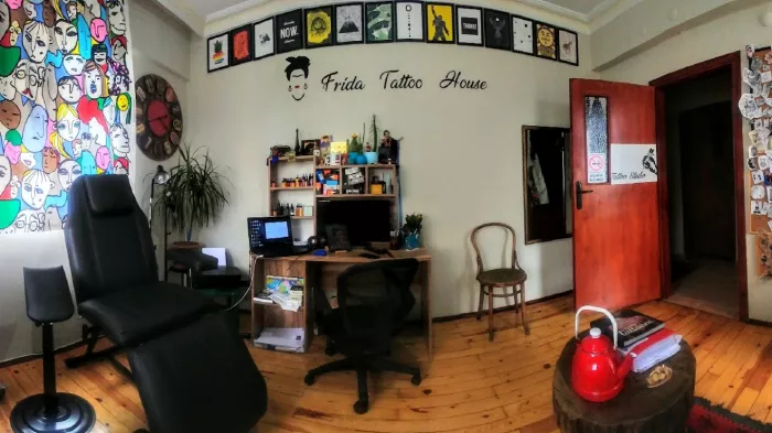 Тату-салон "Frida Tattoo House"