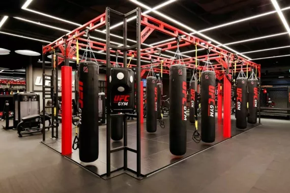 Фитнес клуб "UFC GYM". 