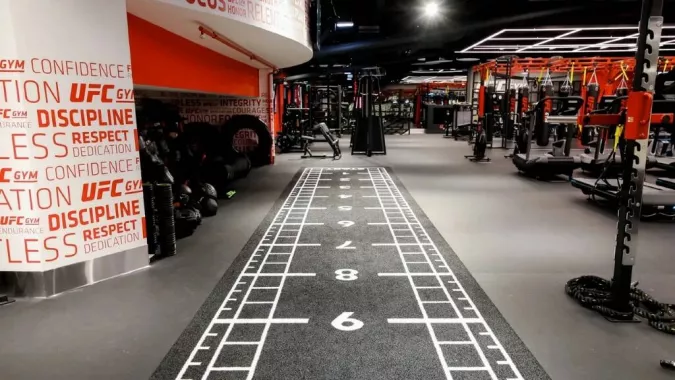 Фитнес клуб "UFC GYM". 