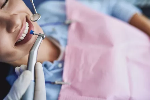 Стоматолог Dentist Emin KAYA в Анталии
