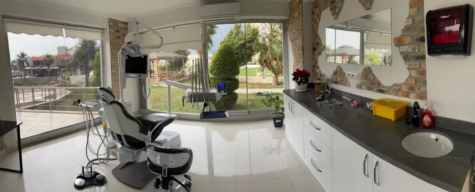 Стоматолог "Dentist Emin KAYA"