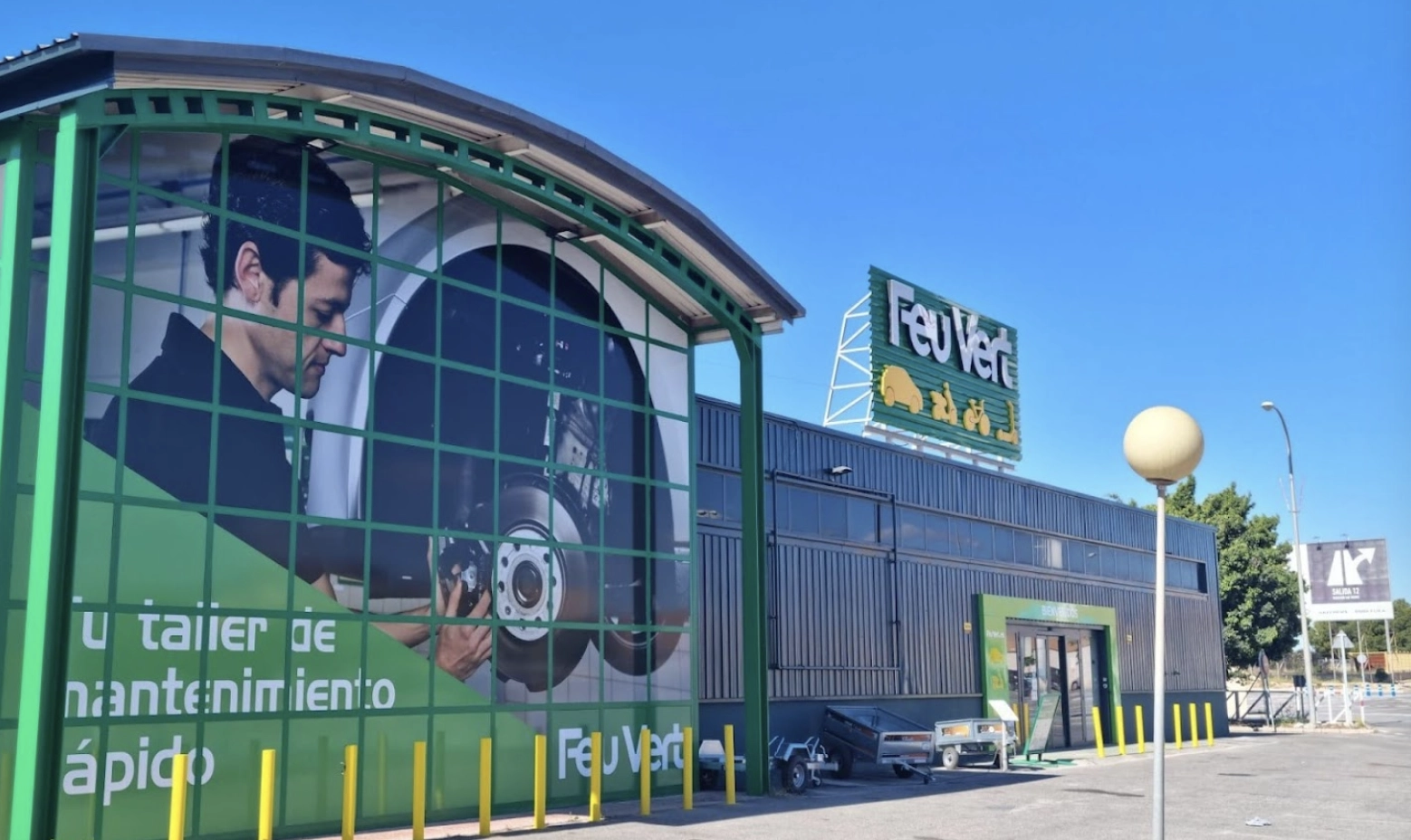 Центр обслуживания и ремонта автомобилей "Feu Vert"
