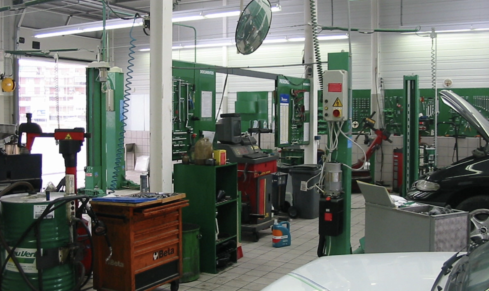 Центр обслуживания и ремонта автомобилей "Feu Vert"