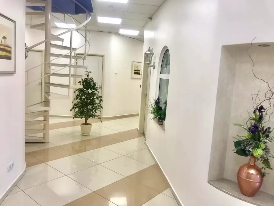 Клуб красоты Galeo в Владивостоке: Ногтевая студия, Косметология, Салон красоты, Спа-салон,