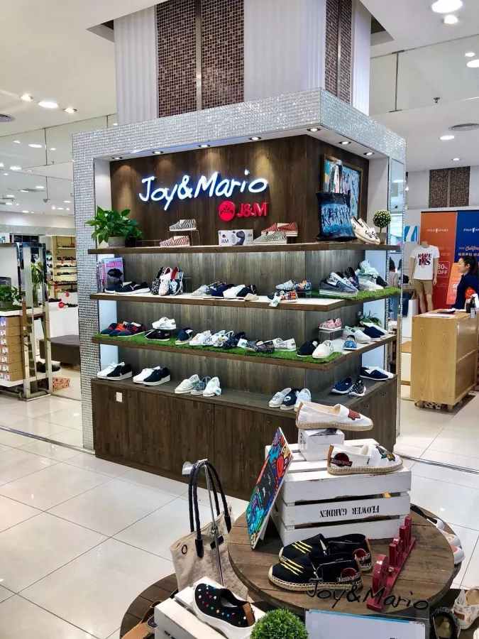 Торговый центр Dong'an Mall в Пекине: Магазины, Кафе,