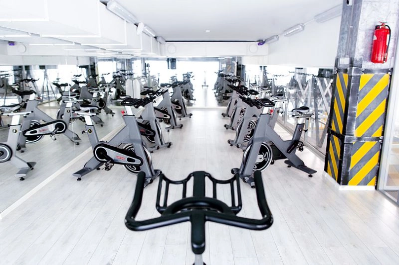 Тренажерный зал Pacific Strong Gym в Владивостоке: Сауна, Групповые занятия, Кардио, Хаммам, Фитнес,